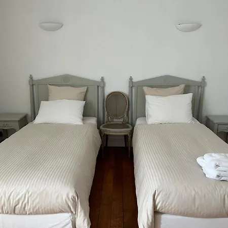 Le Lys Apartment