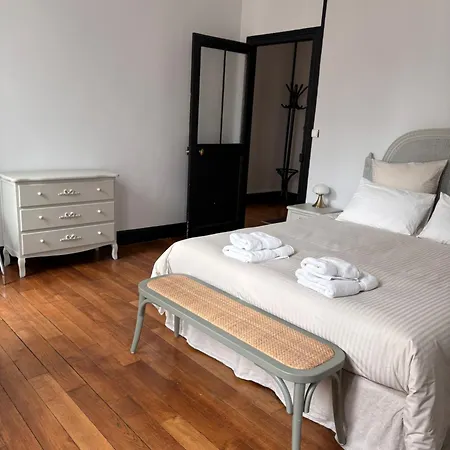 Le Lys Apartment *